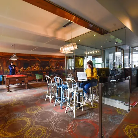 Kinlay Hostel Eyre Square - Best Hostel In Ireland 2025-2